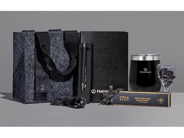 Yatta Class And Charm Hamper